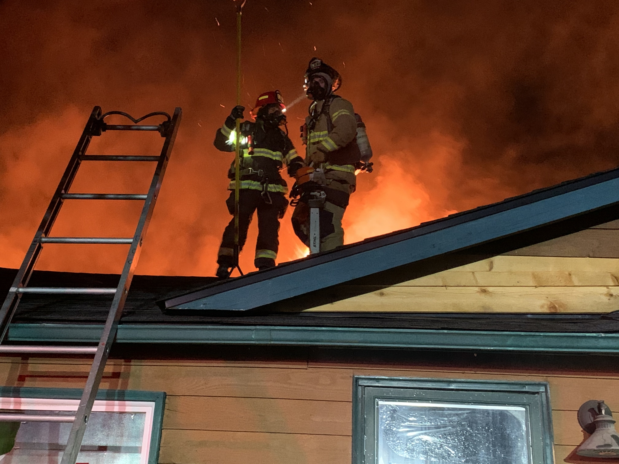 Early Morning Algona House Fire Valley Professional Fire Fighters